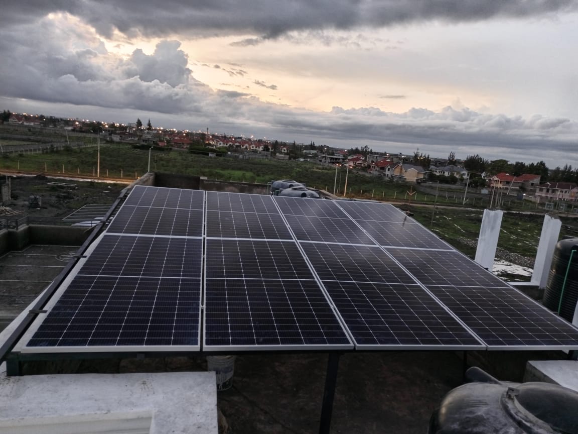 5kWp Hybrid image 46